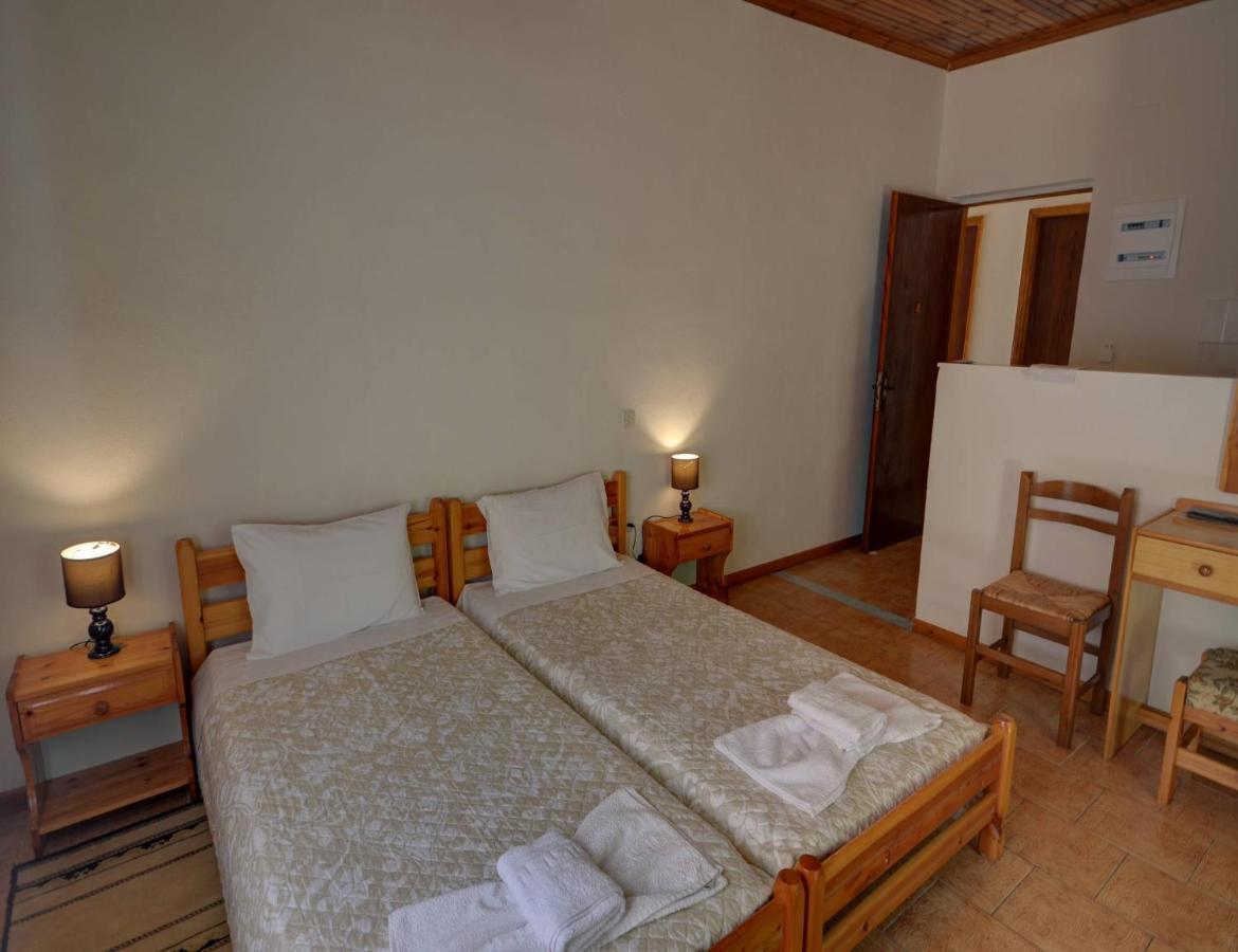Mikeys Apartments Paleokastritsa Ngoại thất bức ảnh